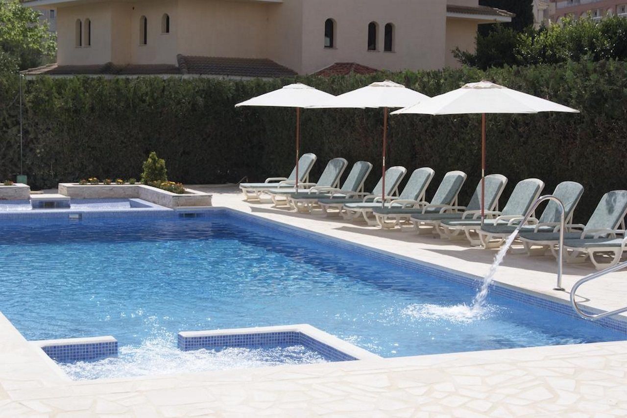 קניאמל Apartamentos Sureda מראה חיצוני תמונה